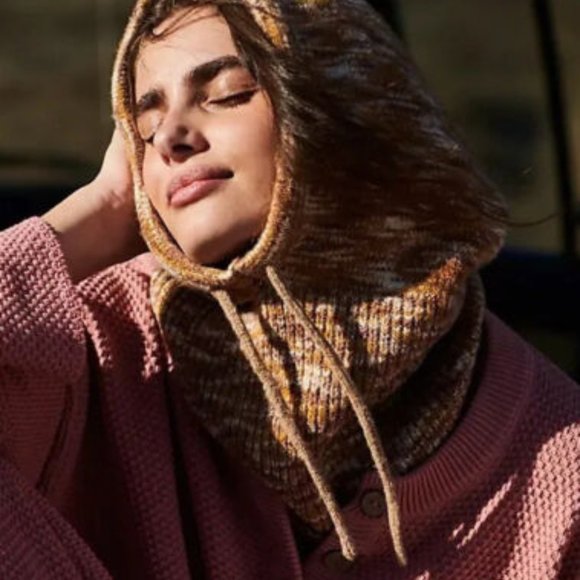 Free People Accessories - FREE PEOPLE Deja Vu Space Dye Balaclava in Neutral Mix Striped NEW NWT